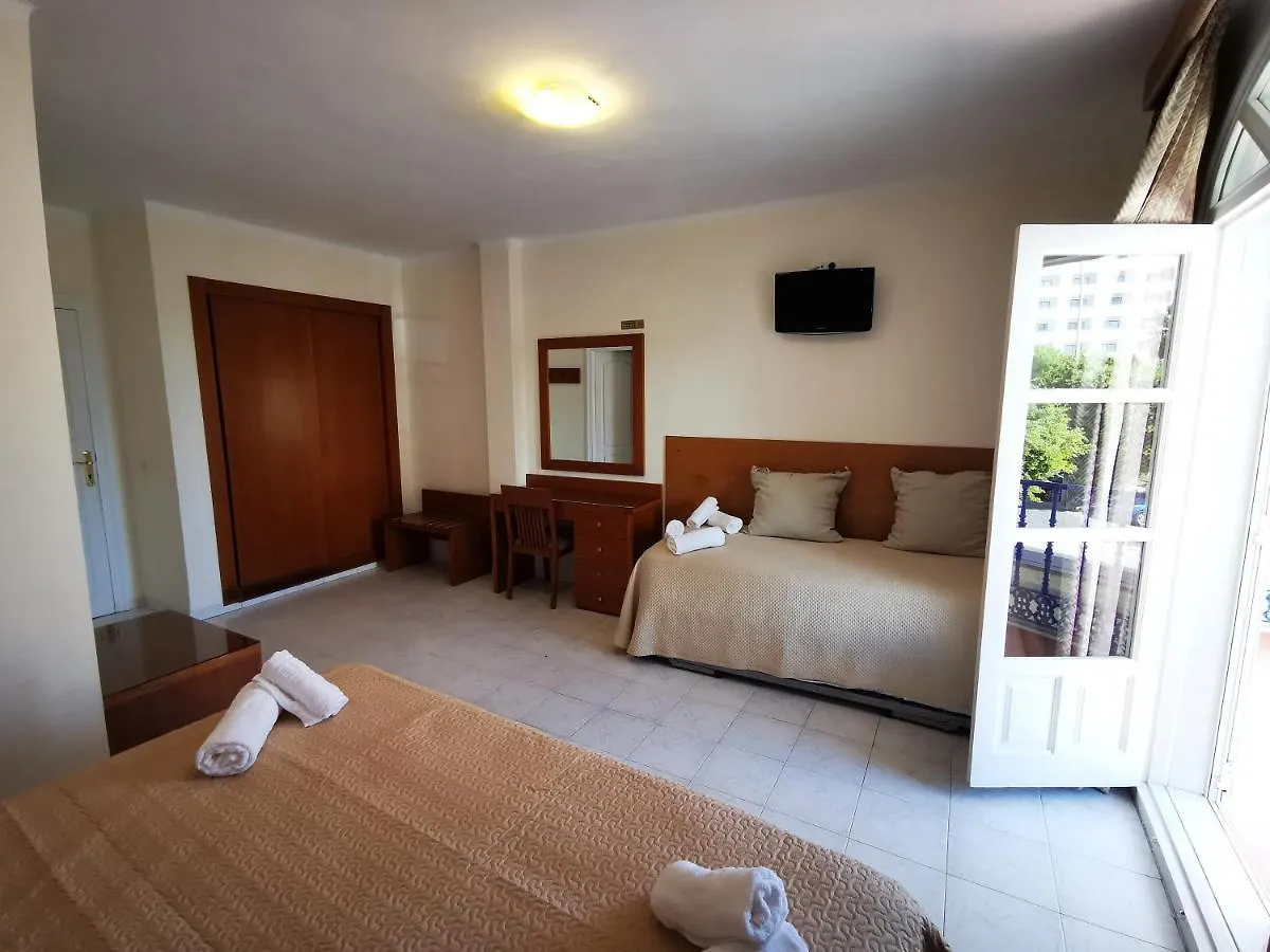 Bed & Breakfast Hostal Marazul Nerja
