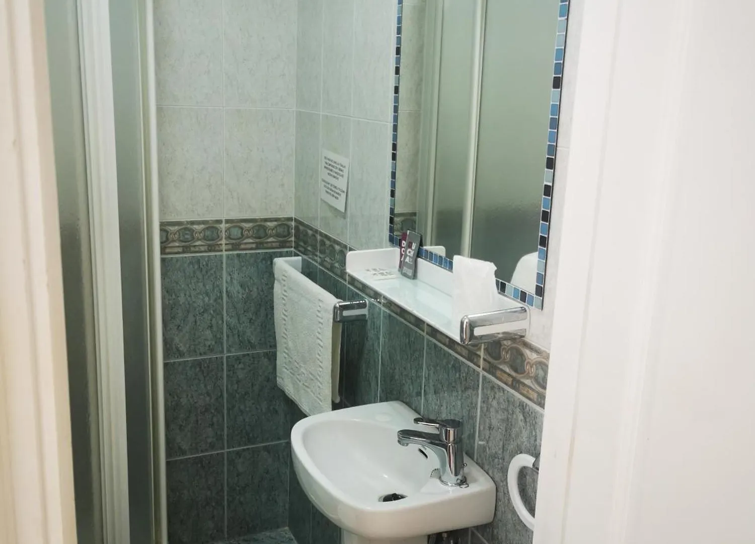 Hostal Marazul Nerja Bed & Breakfast