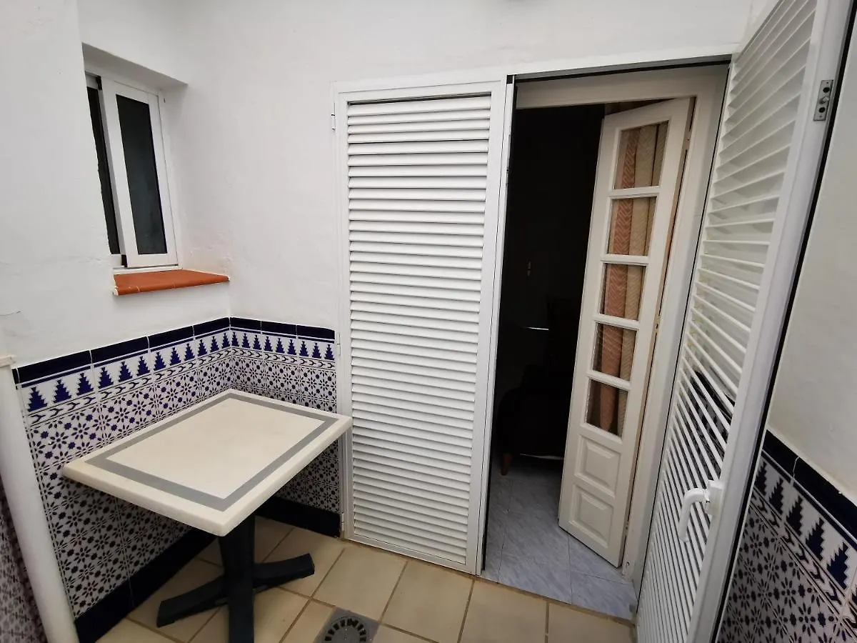 Bed & Breakfast Hostal Marazul Nerja