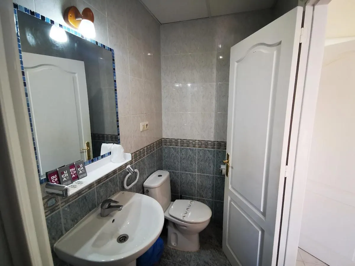 Hostal Marazul Nerja