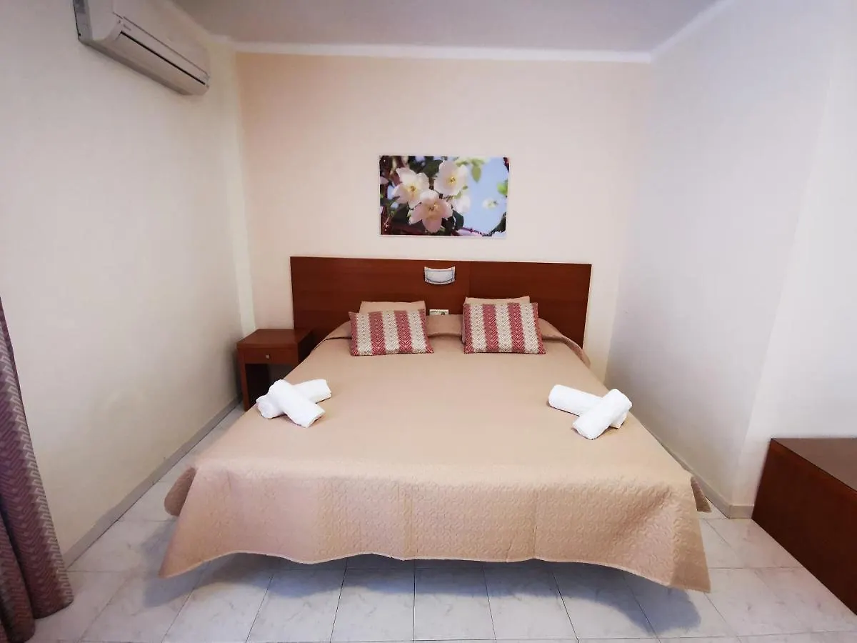 Hostal Marazul Nerja
