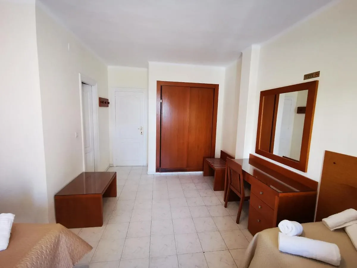 Bed & Breakfast Hostal Marazul Nerja