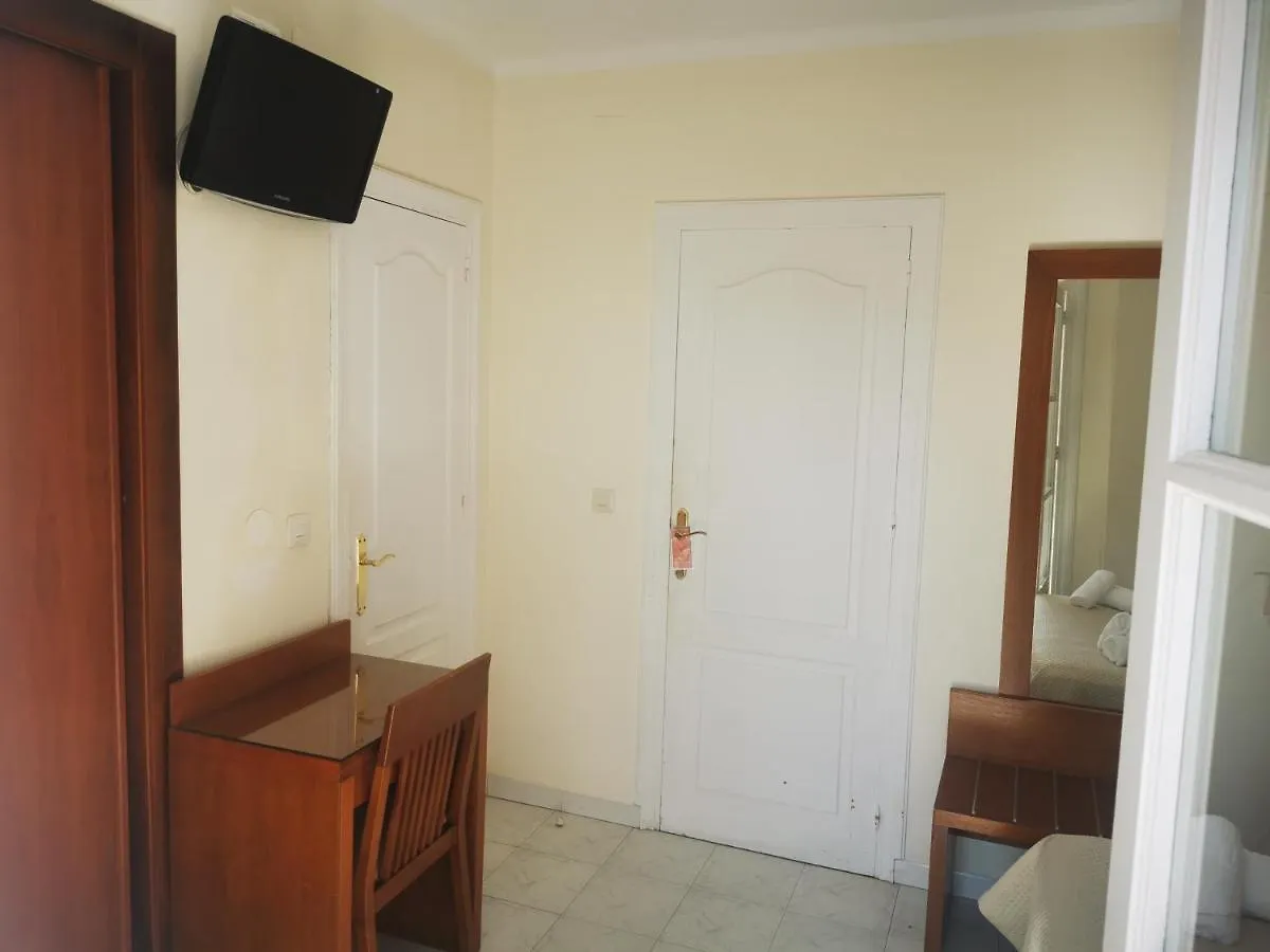 Hostal Marazul Nerja Bed & Breakfast
